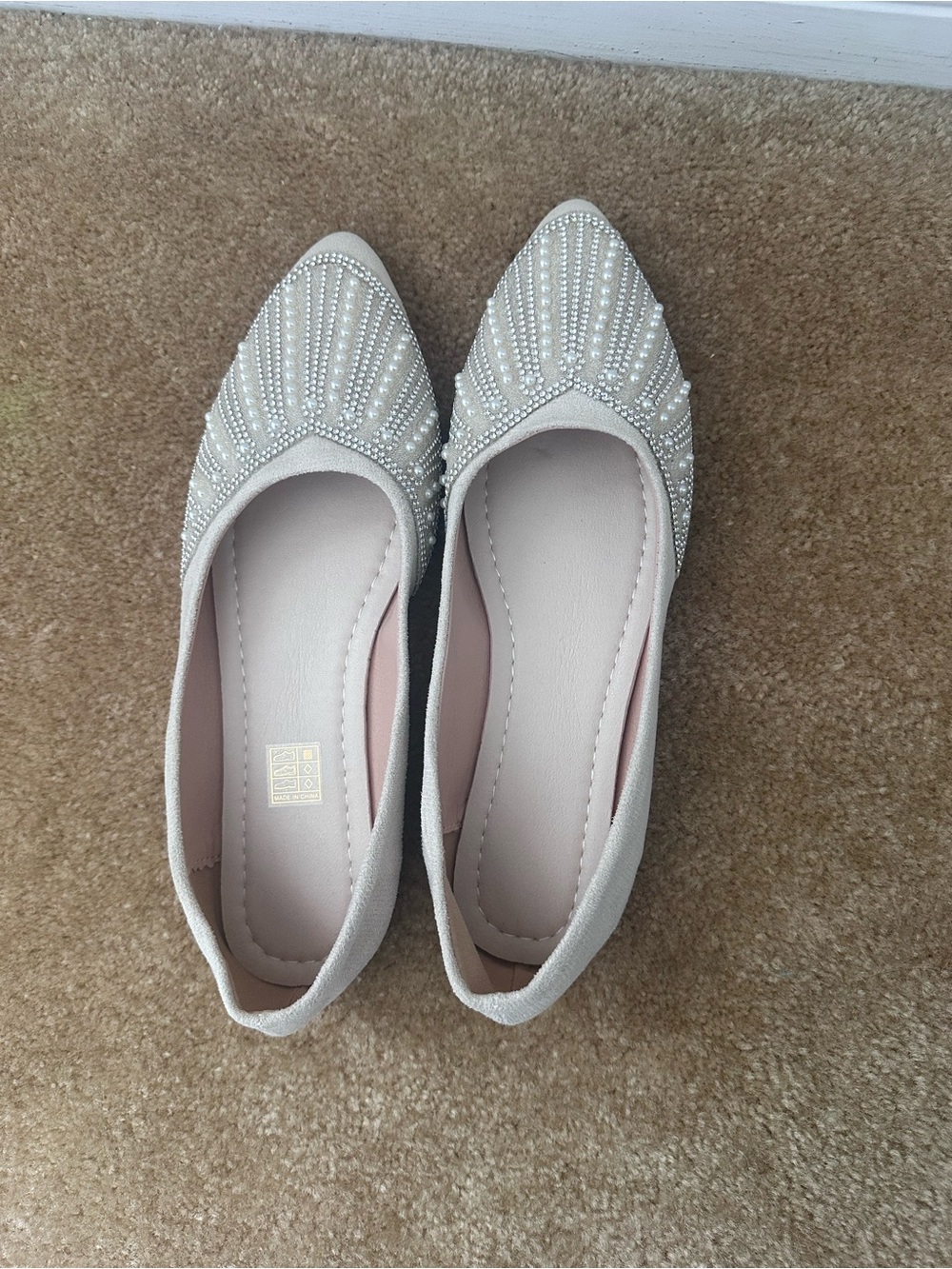 Pearl Rhinestone Pointed Toe Flats – Size 9.5 / EU 42